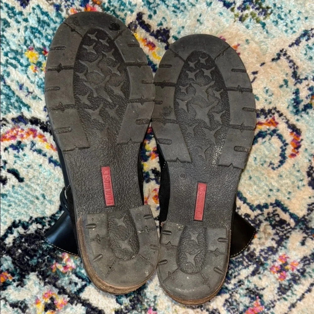 PIKOLINOS stylish black